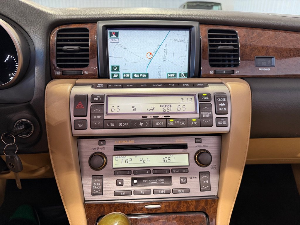 Used 2007 Lexus SC 430 Convertible RWD image 26