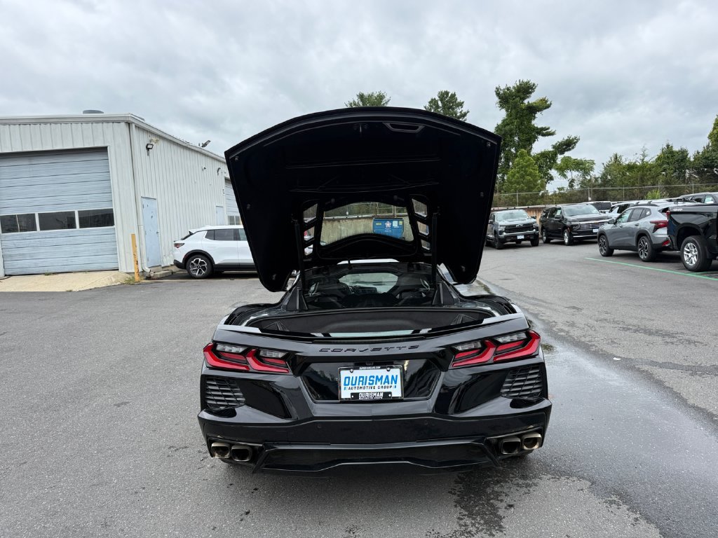 Used 2022 Chevrolet Corvette Stingray Preferred Cpe w/ Battery Protection Package RWD image 24