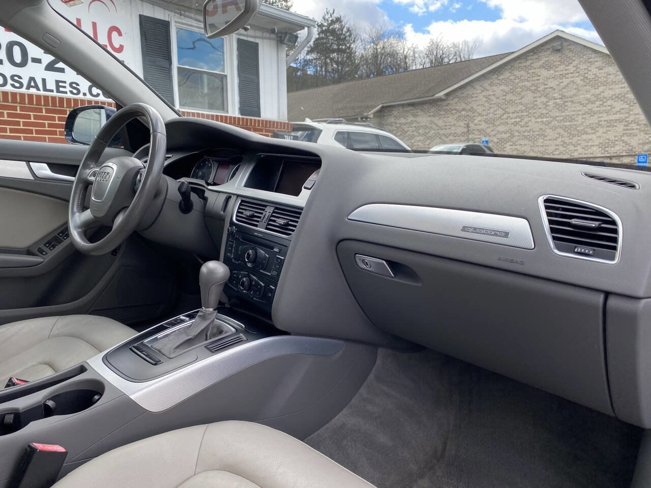 Used 2011 Audi A4 2.0T Premium image 17