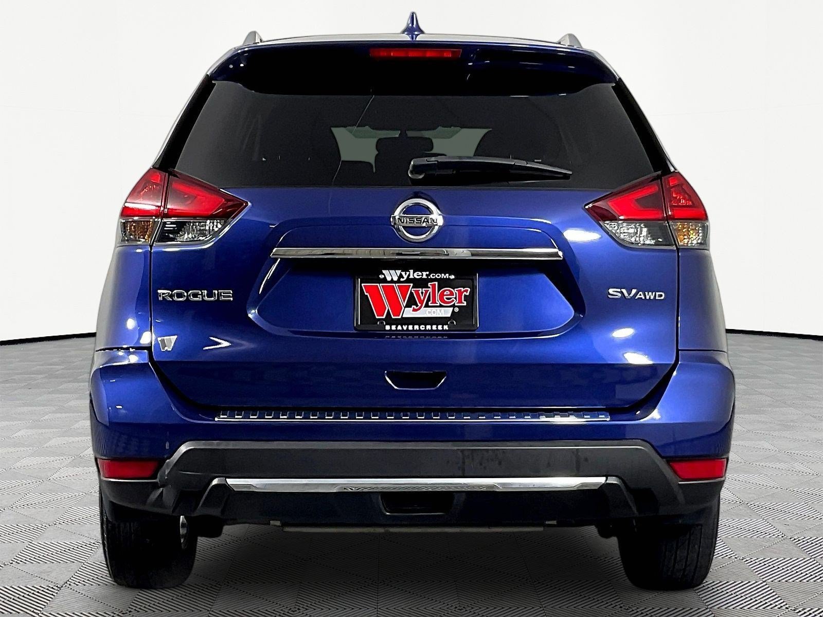 Used 2018 Nissan Rogue SV w/ Premium Package AWD/4WD image 5