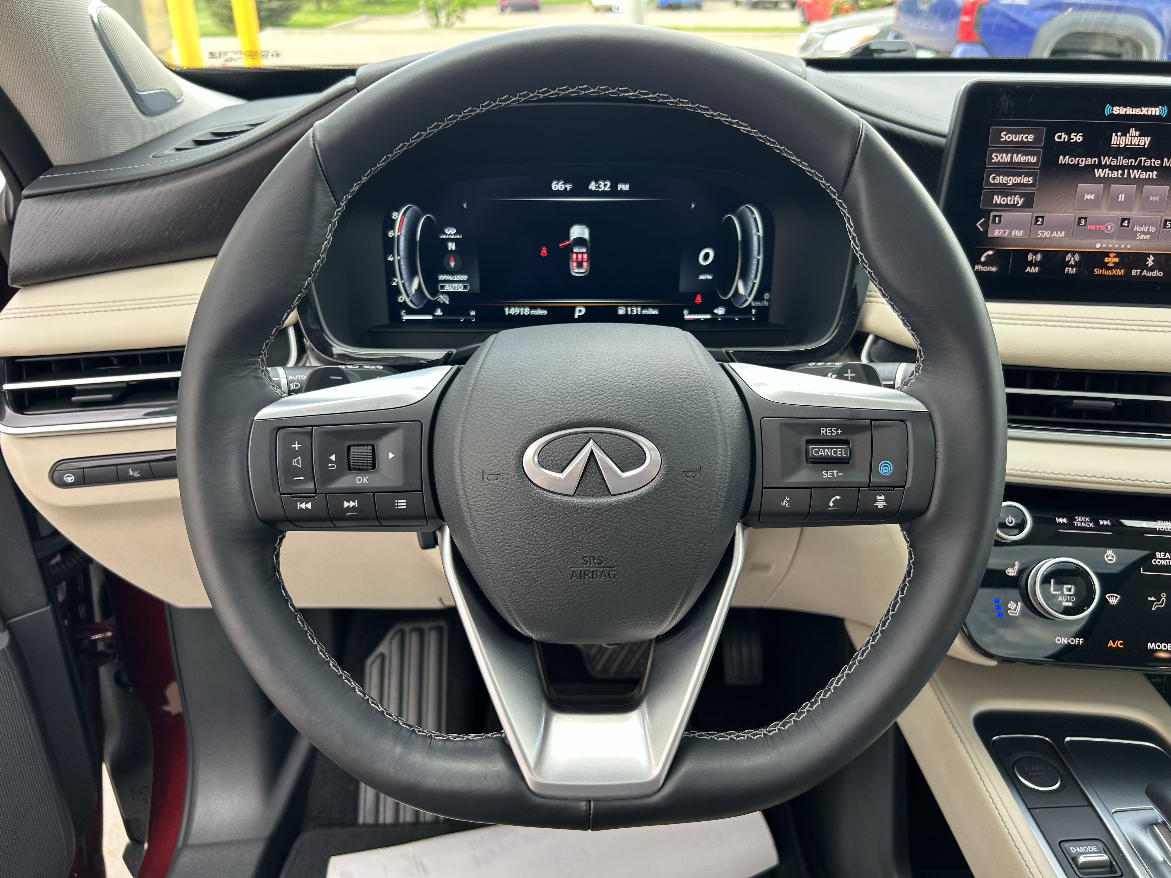 Used 2025 INFINITI QX60 Sensory w/ Vision Package AWD/4WD image 26
