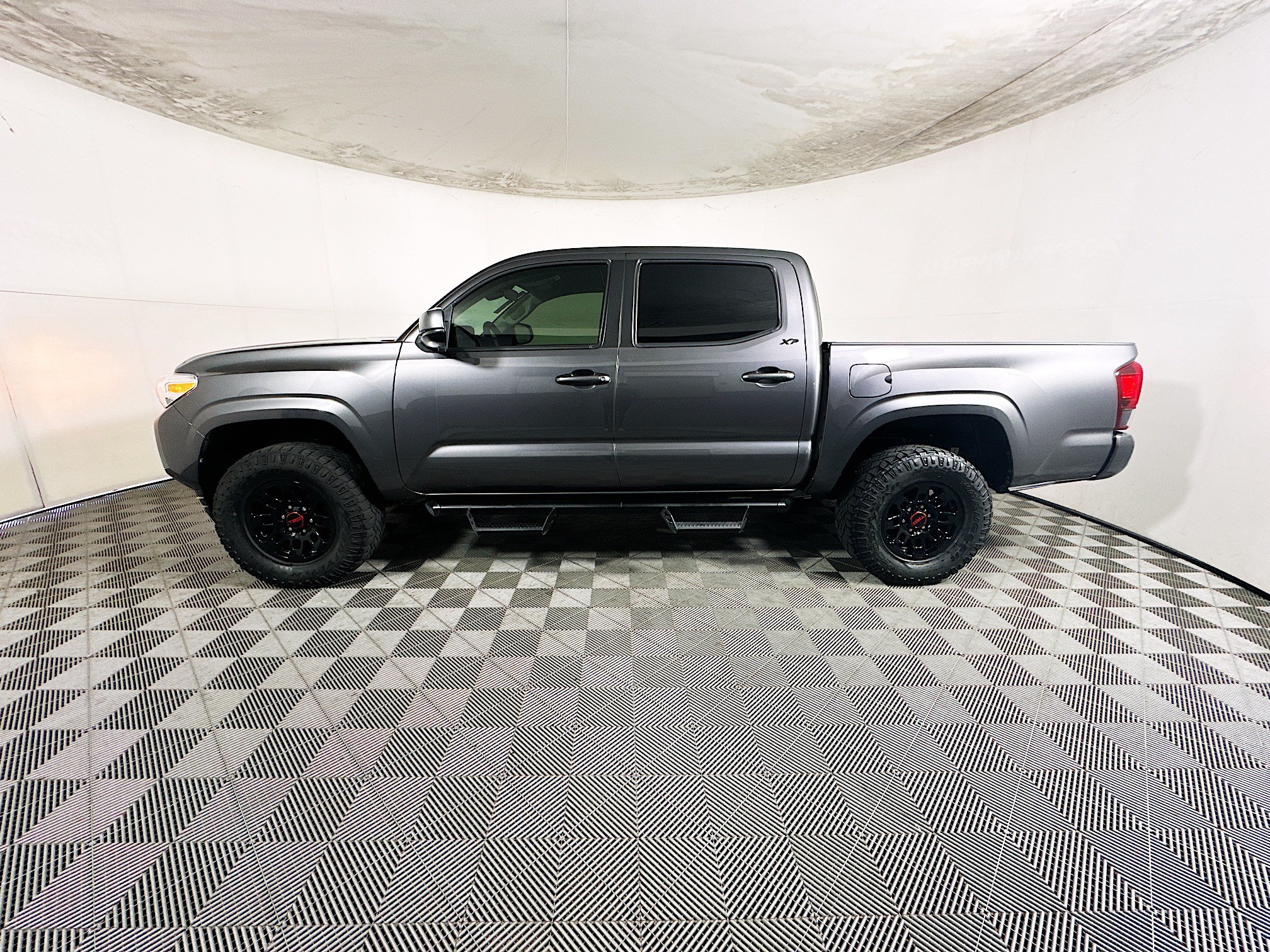 Used 2023 Toyota Tacoma SR w/ SR Convenience Package RWD image 6