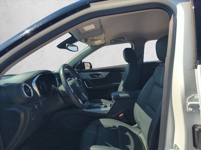 Used 2025 Chevrolet Blazer LT w/ Midnight/Sport Edition image 13