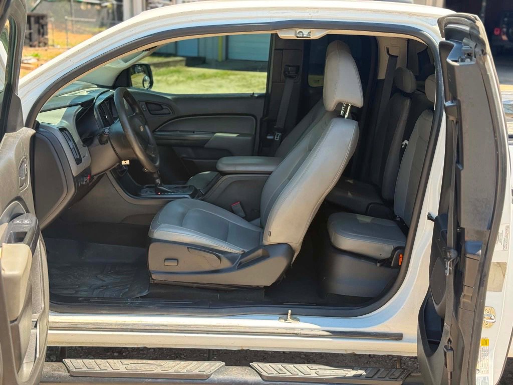 Used 2015 Chevrolet Colorado W/T RWD image 5