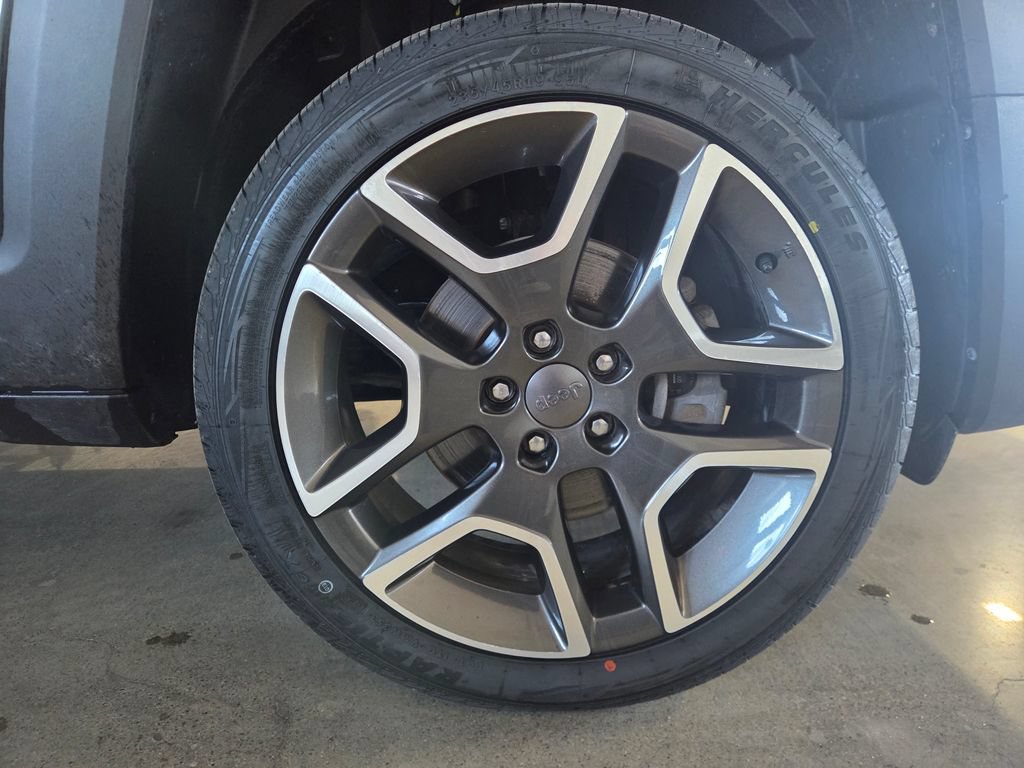 Used 2021 Jeep Renegade Sport AWD/4WD image 23