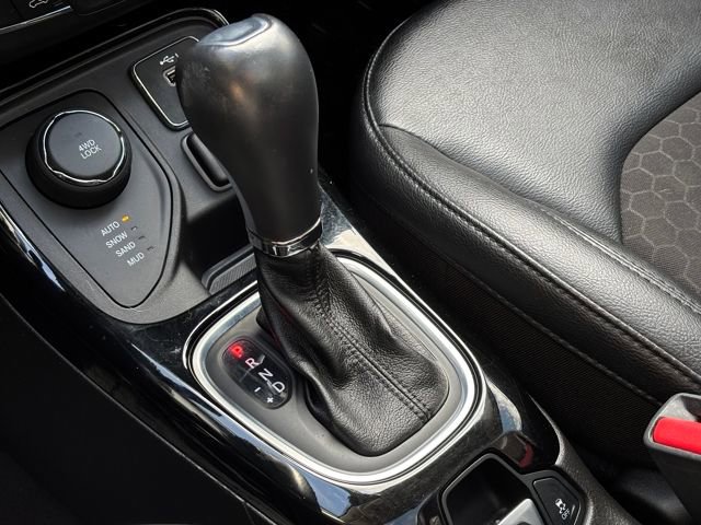 Used 2020 Jeep Compass Latitude image 41