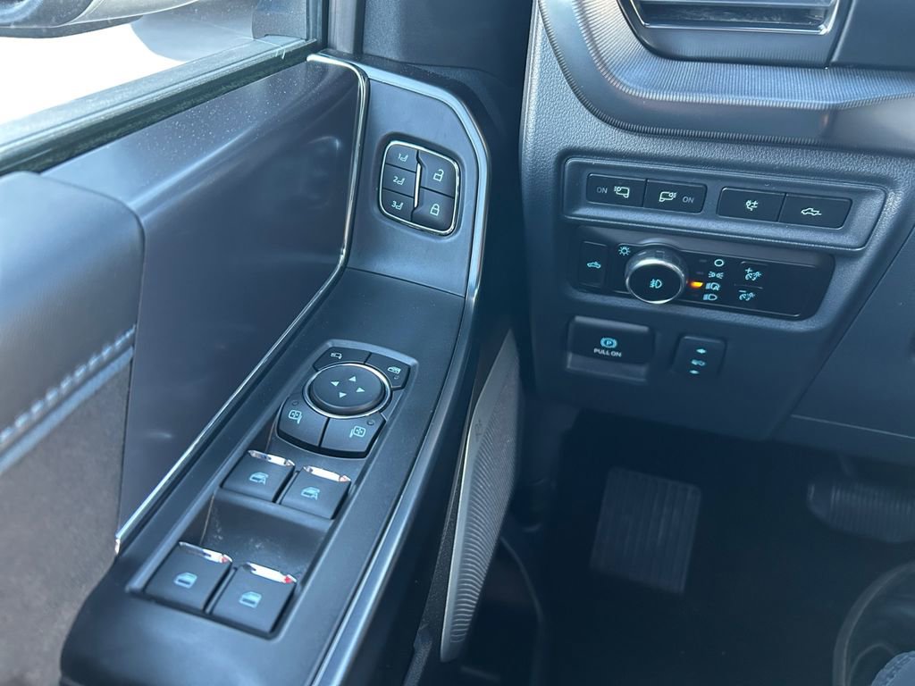 Used 2024 Ford F150 Platinum w/ Equipment Group 702A High AWD/4WD image 3