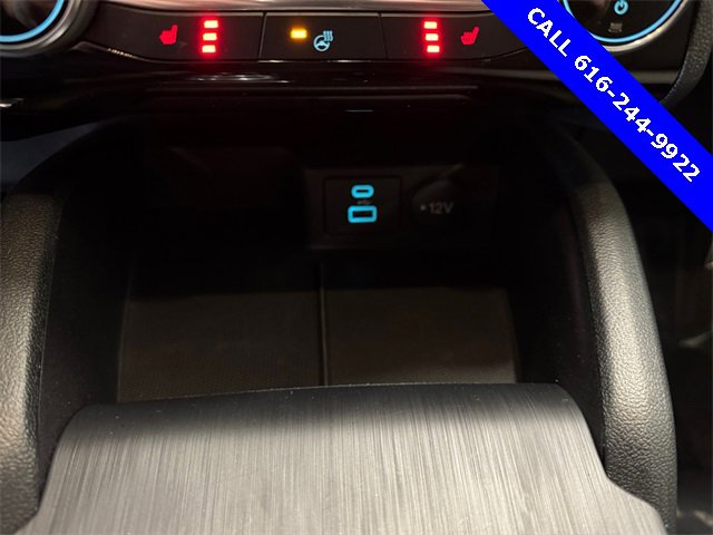 Used 2022 Ford Escape SE w/ Cold Weather Package image 17