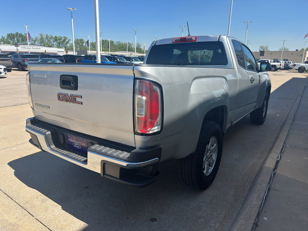 Used 2016 GMC Canyon SL image 5