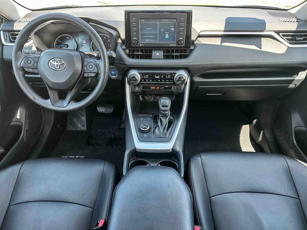 Used 2020 Toyota RAV4 XLE w/ Convenience Package image 11