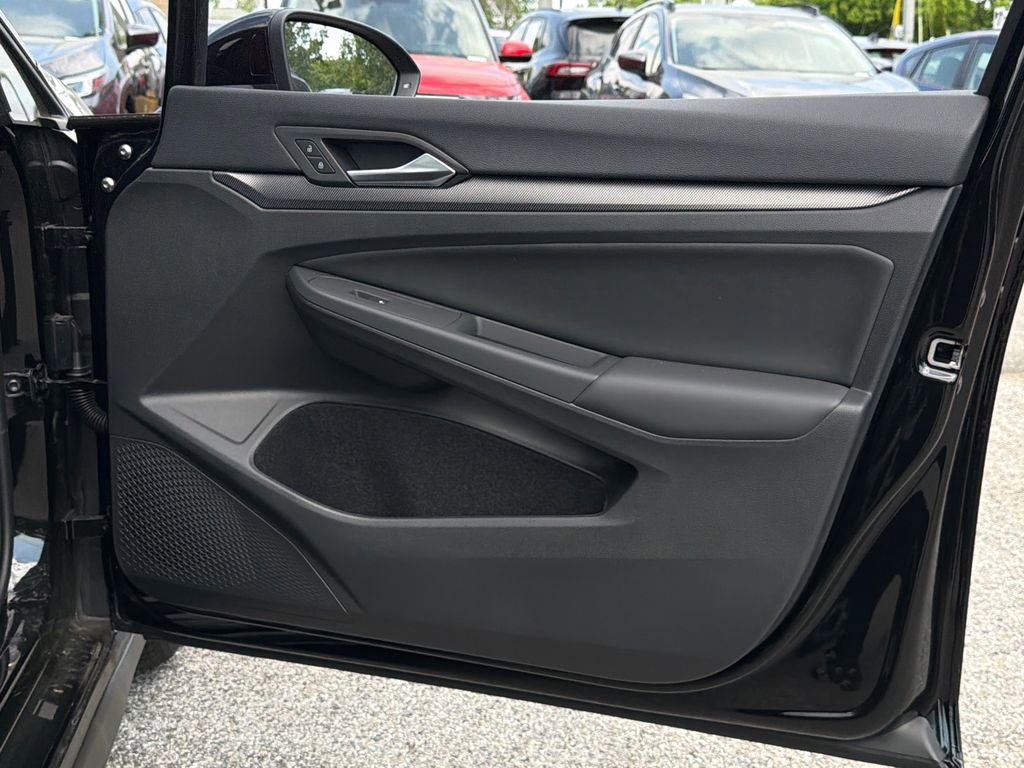 New 2026 Volkswagen GTI SE FWD image 5