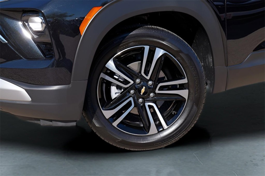 Certified 2026 Chevrolet TrailBlazer LT w/ Driver Confidence Package image 27