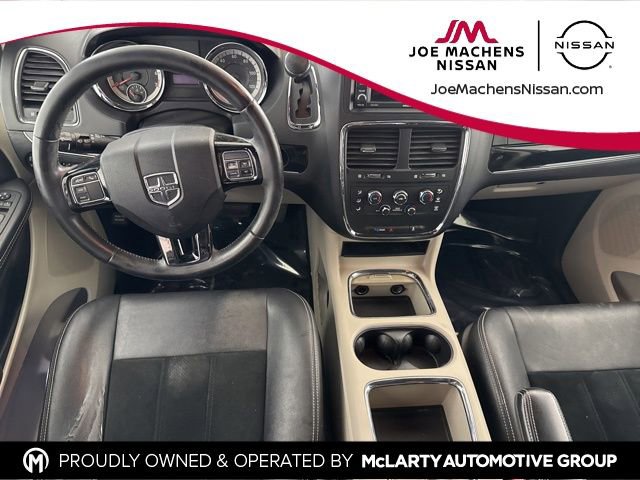 Used 2018 Dodge Grand Caravan SXT FWD image 22