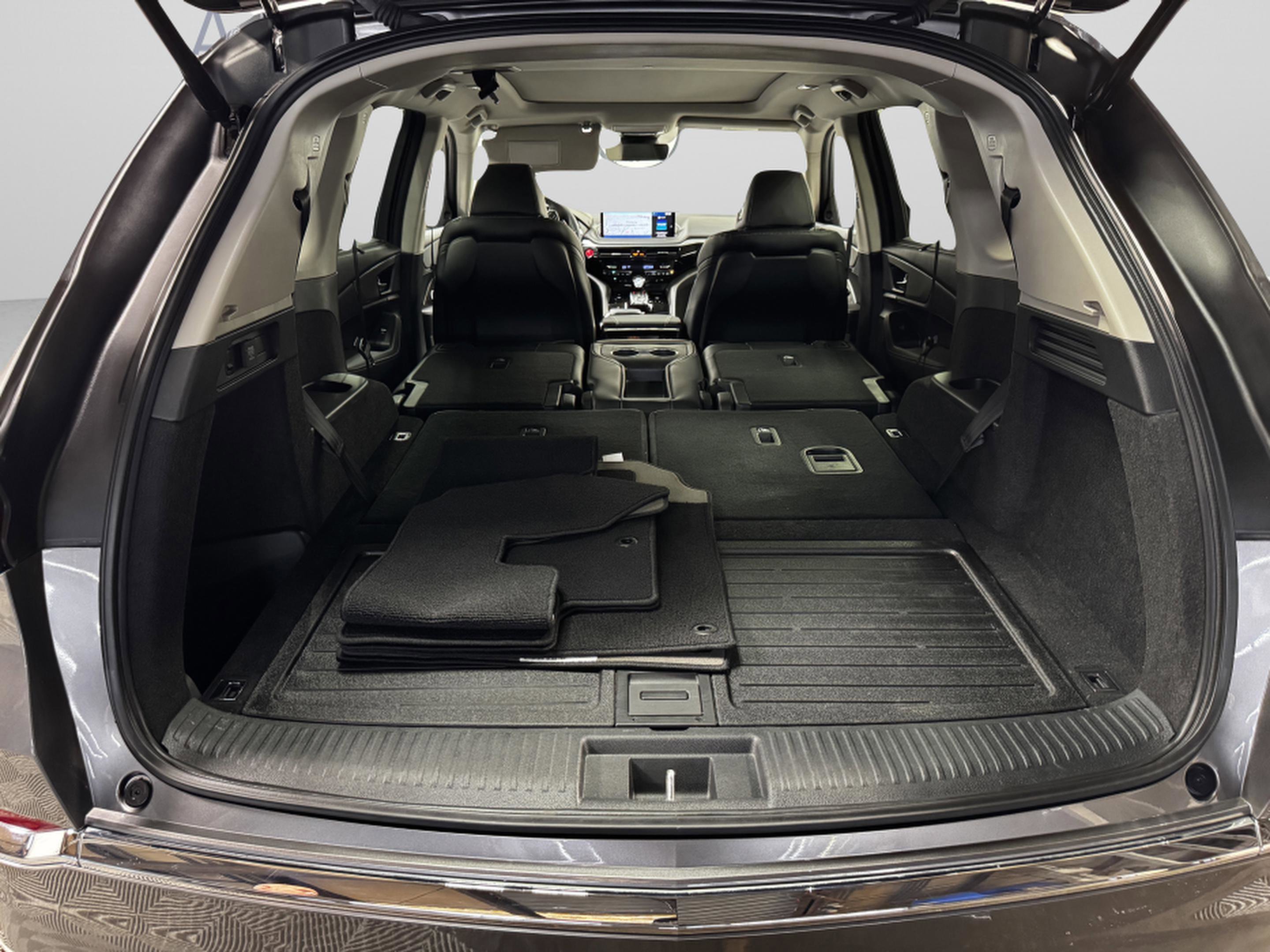 Used 2024 Acura MDX FWD w/ Technology Package image 17