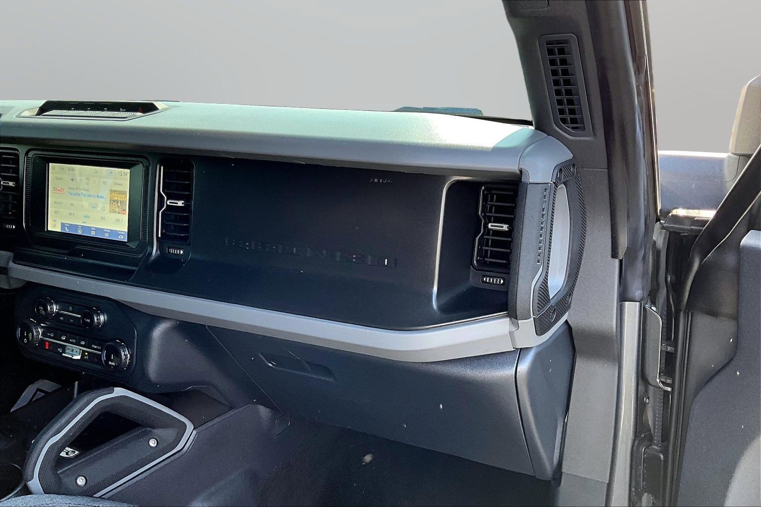 Used 2022 Ford Bronco Big Bend w/ Sasquatch Package AWD/4WD image 20