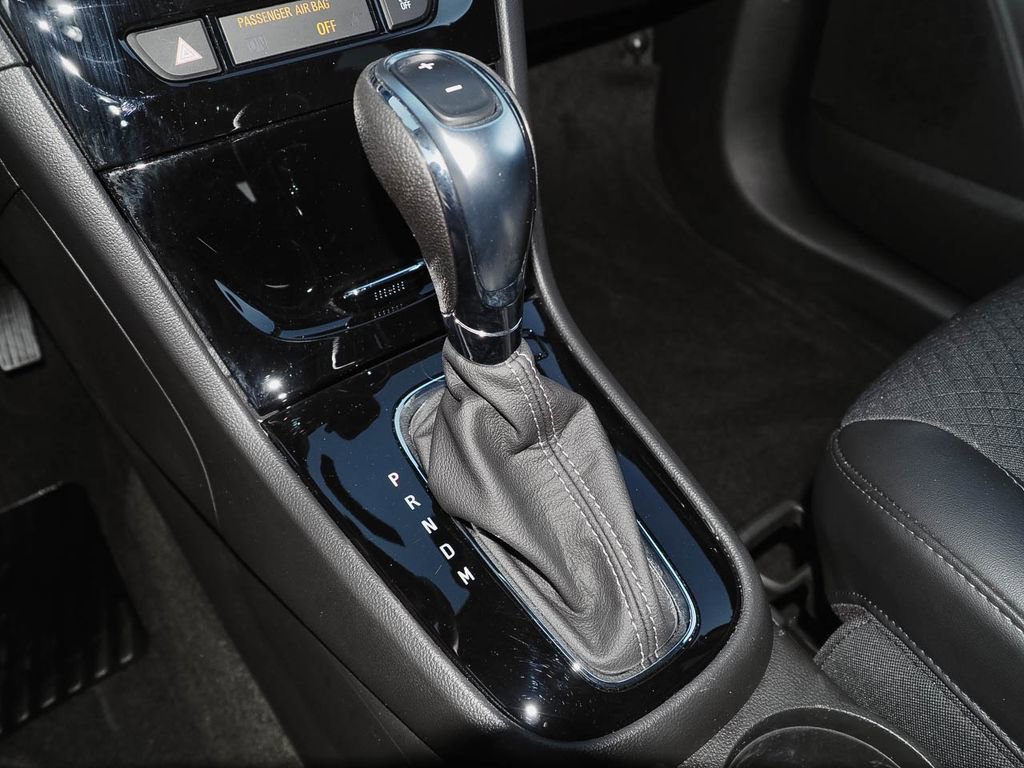 Used 2022 Buick Encore Preferred w/ Safety Package image 14