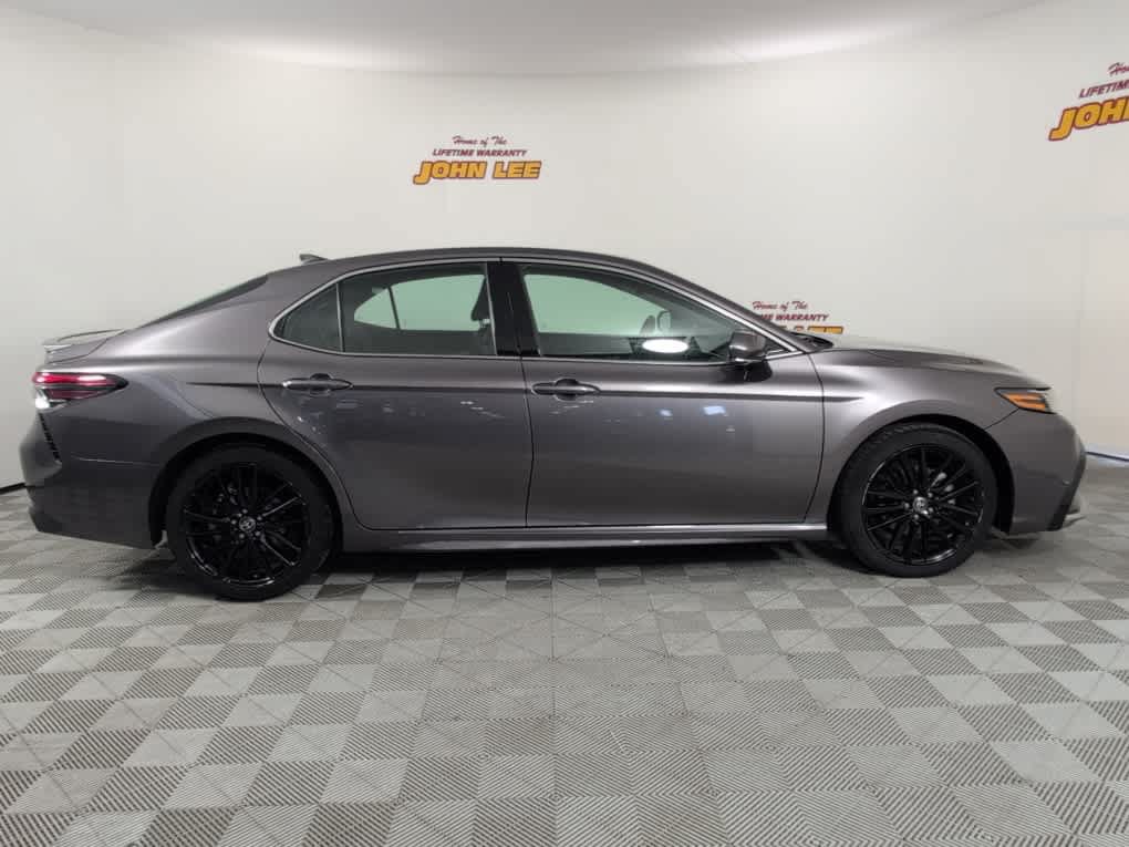 Used 2024 Toyota Camry XSE FWD image 6