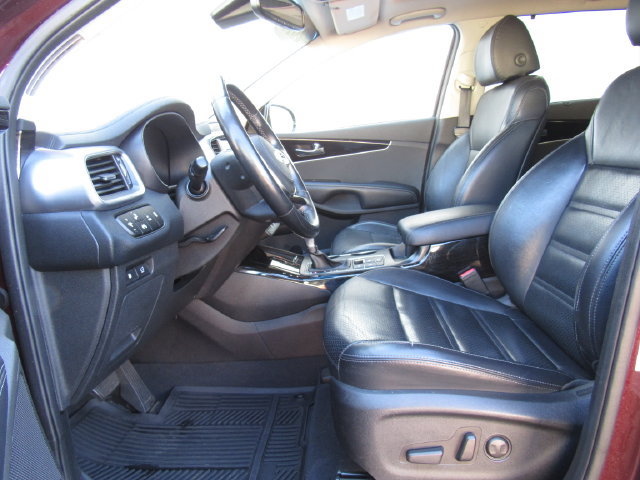 Used 2019 Kia Sorento EX w/ EX Touring Package AWD/4WD image 11