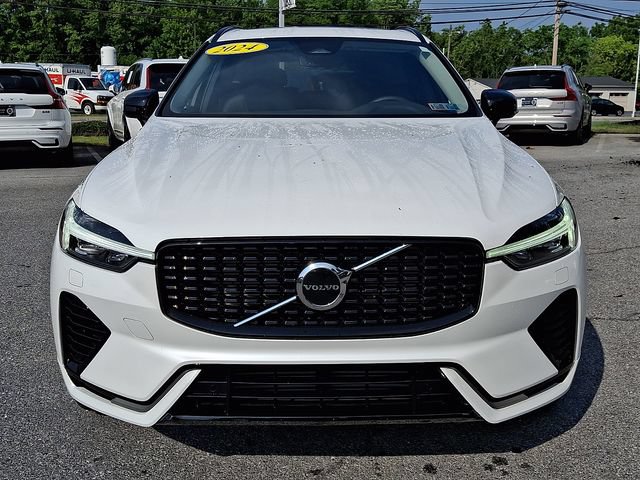 Certified 2024 Volvo XC60 T8 Core w/ Climate Package AWD/4WD image 2
