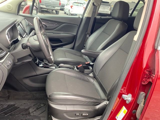 Certified 2022 Buick Encore Preferred w/ Safety Package image 14