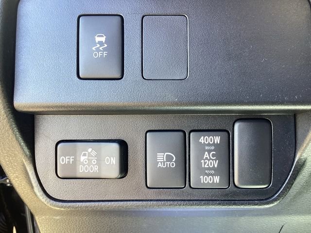 Used 2023 Toyota Tacoma TRD Off-Road w/ Technology Package image 22