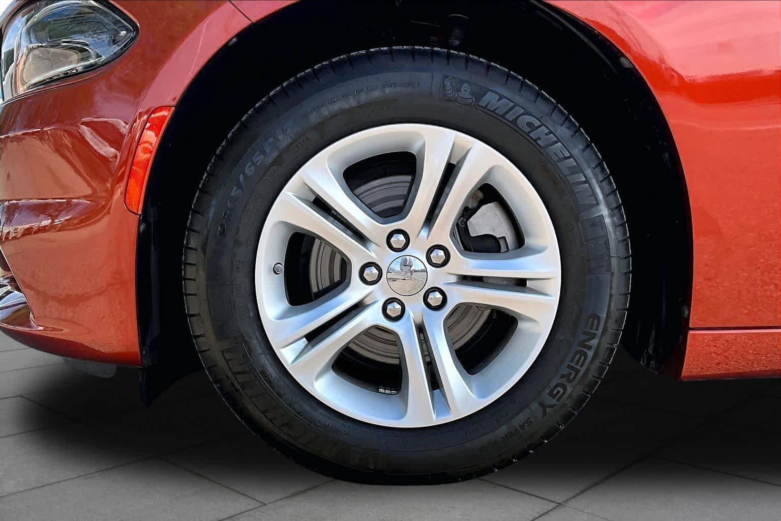 Used 2023 Dodge Charger SXT RWD image 9