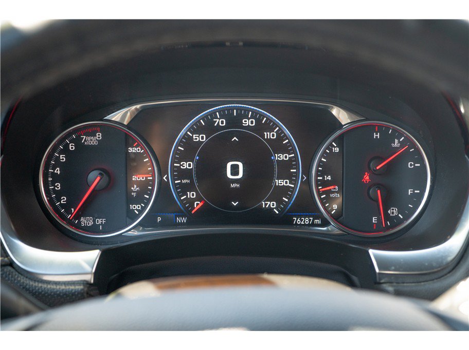 Used 2023 Chevrolet Traverse Premier w/ Redline Edition AWD/4WD image 11