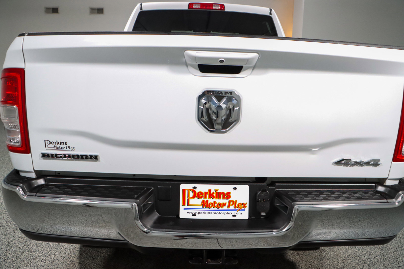 Used 2022 RAM 2500 Big Horn w/ Cold Weather Group image 8