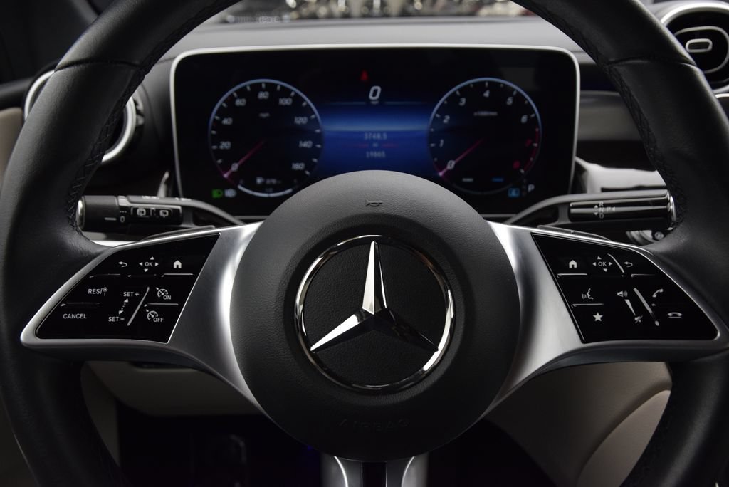 Certified 2023 Mercedes-Benz GLC 300 image 22