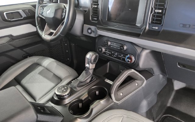 Used 2023 Ford Bronco Big Bend w/ Sasquatch Package AWD/4WD image 15