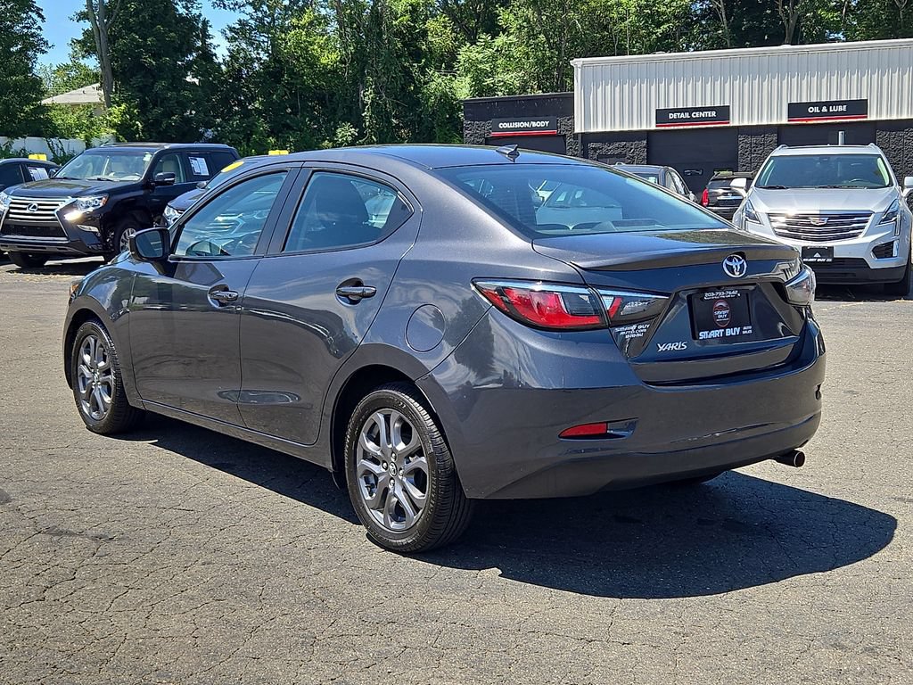 Used 2019 Toyota Yaris LE FWD image 7