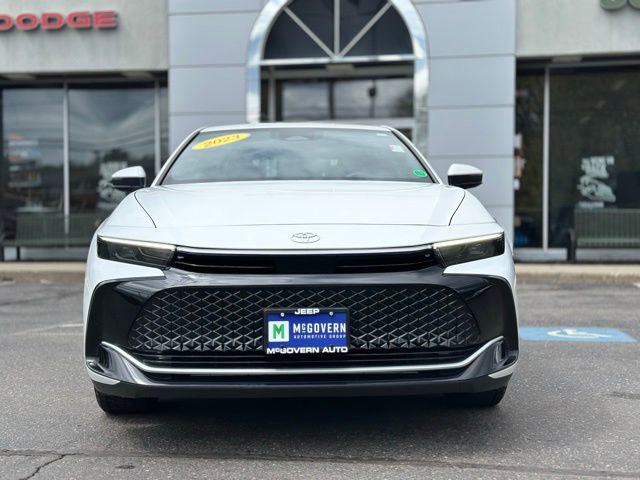 Used 2023 Toyota Crown XLE image 8