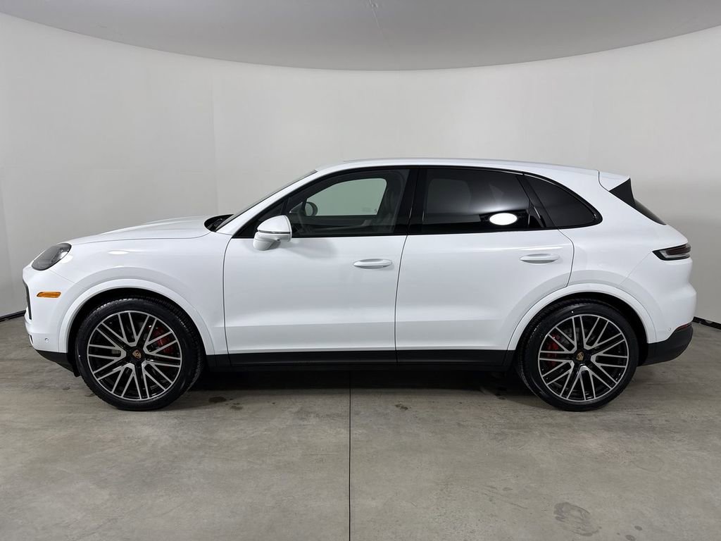 New 2026 Porsche Cayenne S image 2