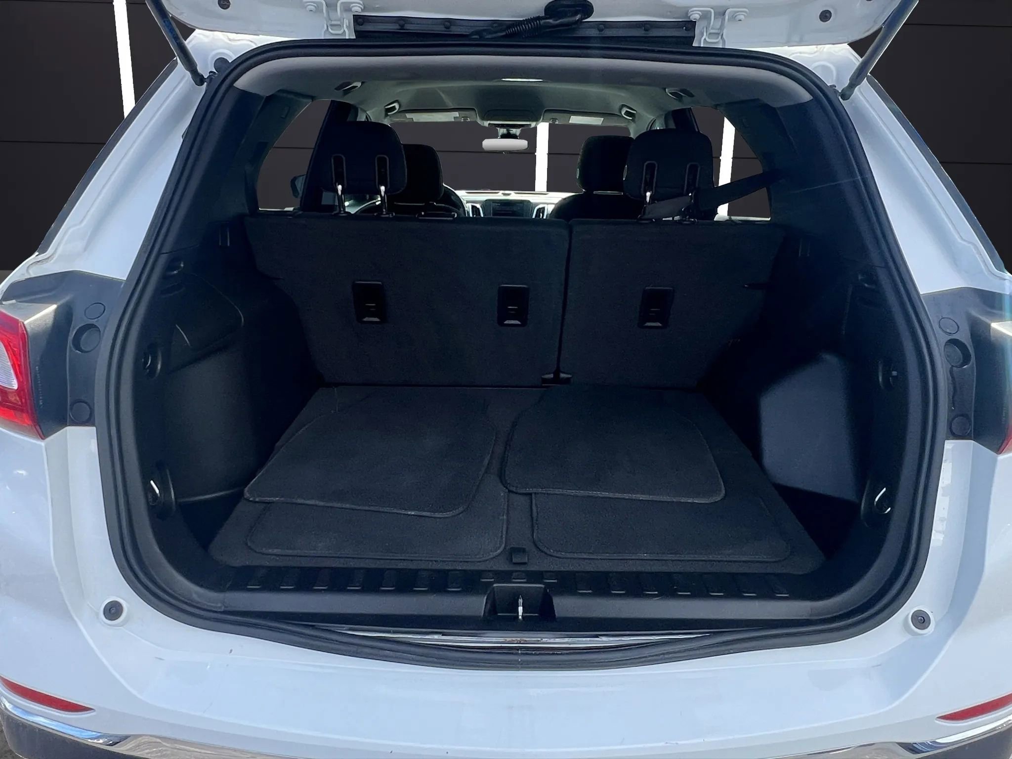 Used 2020 Chevrolet Equinox LT image 22