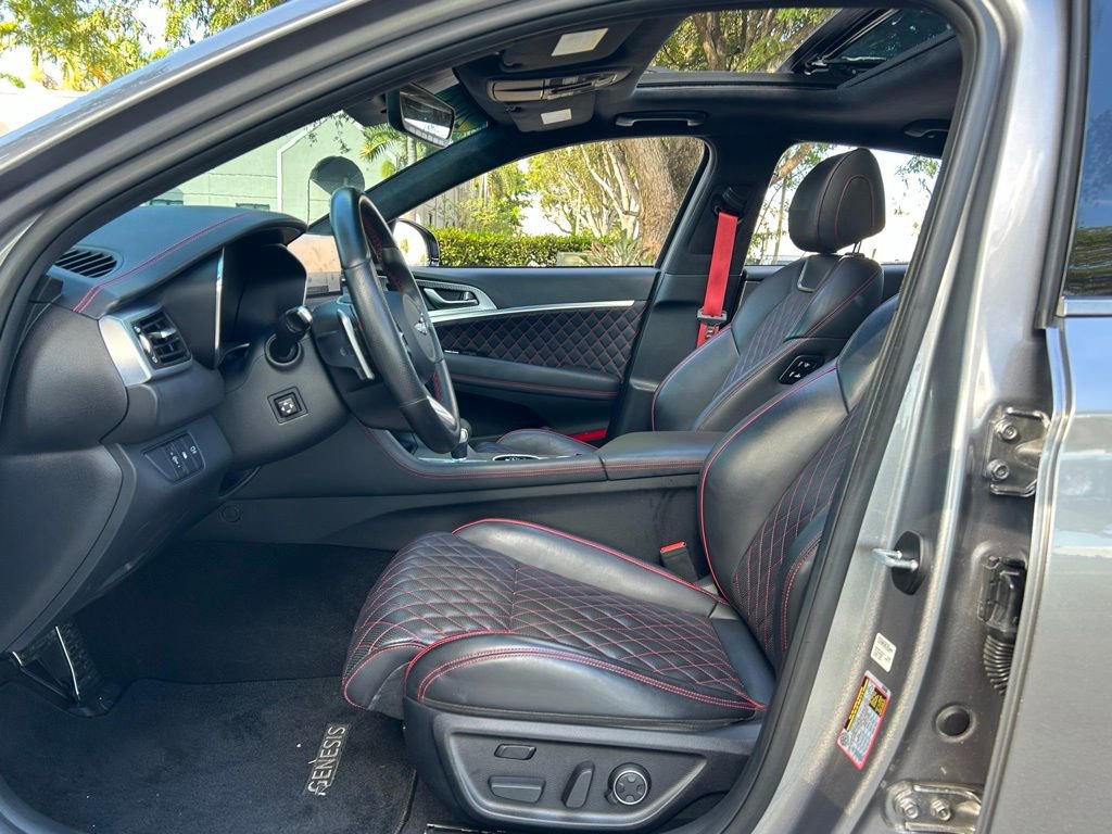 Used 2023 Genesis G70 3.3T w/ Sport Prestige Package image 17