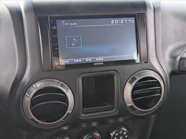 Used 2016 Jeep Wrangler Unlimited Sport w/ Connectivity Group image 12