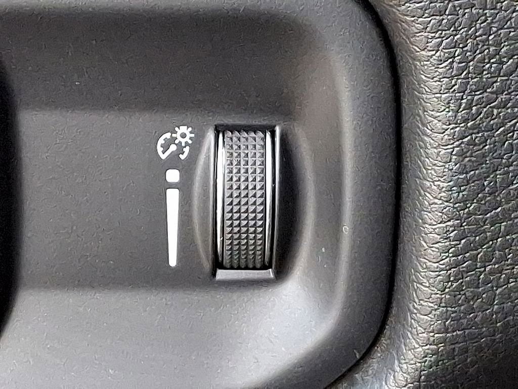 Used 2022 RAM 2500 Tradesman w/ Chrome Appearance Group AWD/4WD image 24