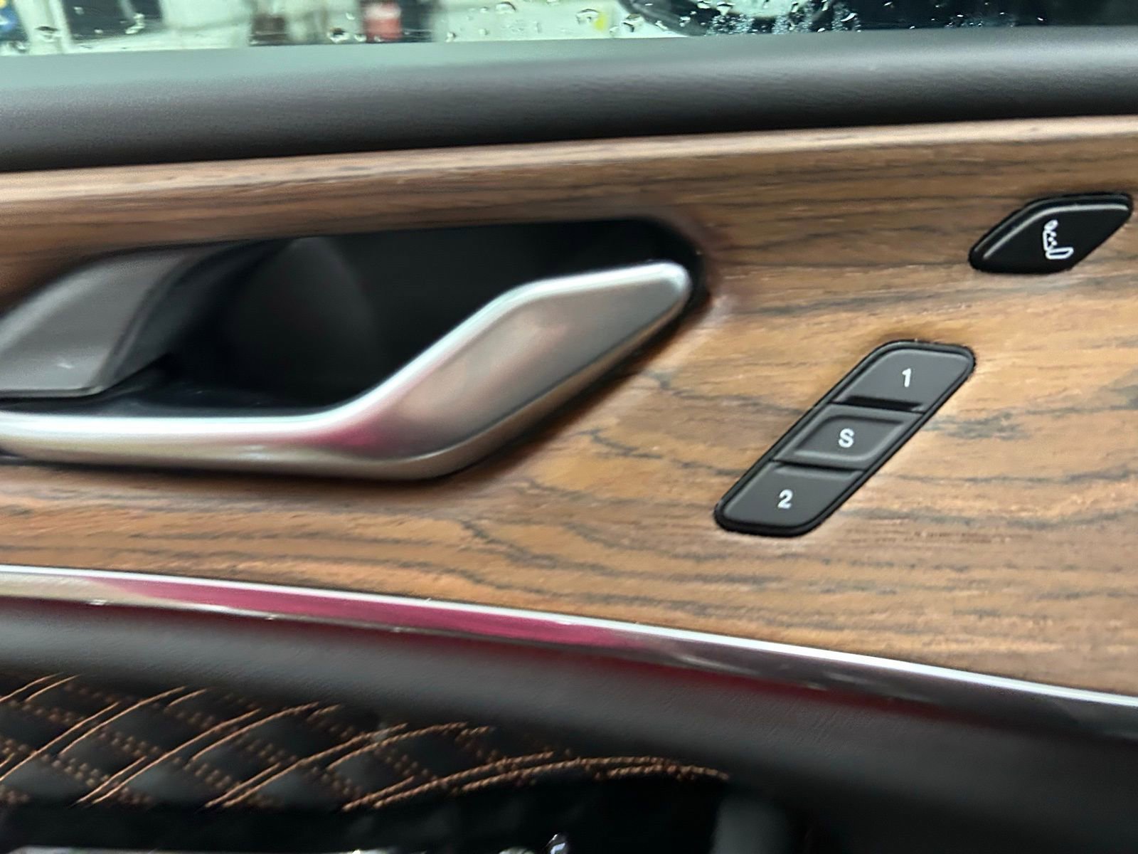 Certified 2023 Jeep Grand Cherokee Summit w/ Luxury Tech Group V image 12