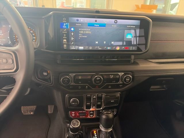 Used 2024 Jeep Wrangler Unlimited Rubicon image 43