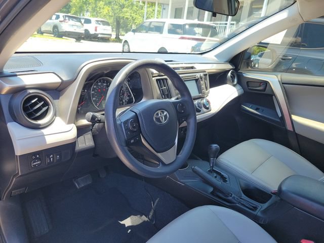 Used 2014 Toyota RAV4 LE FWD image 18