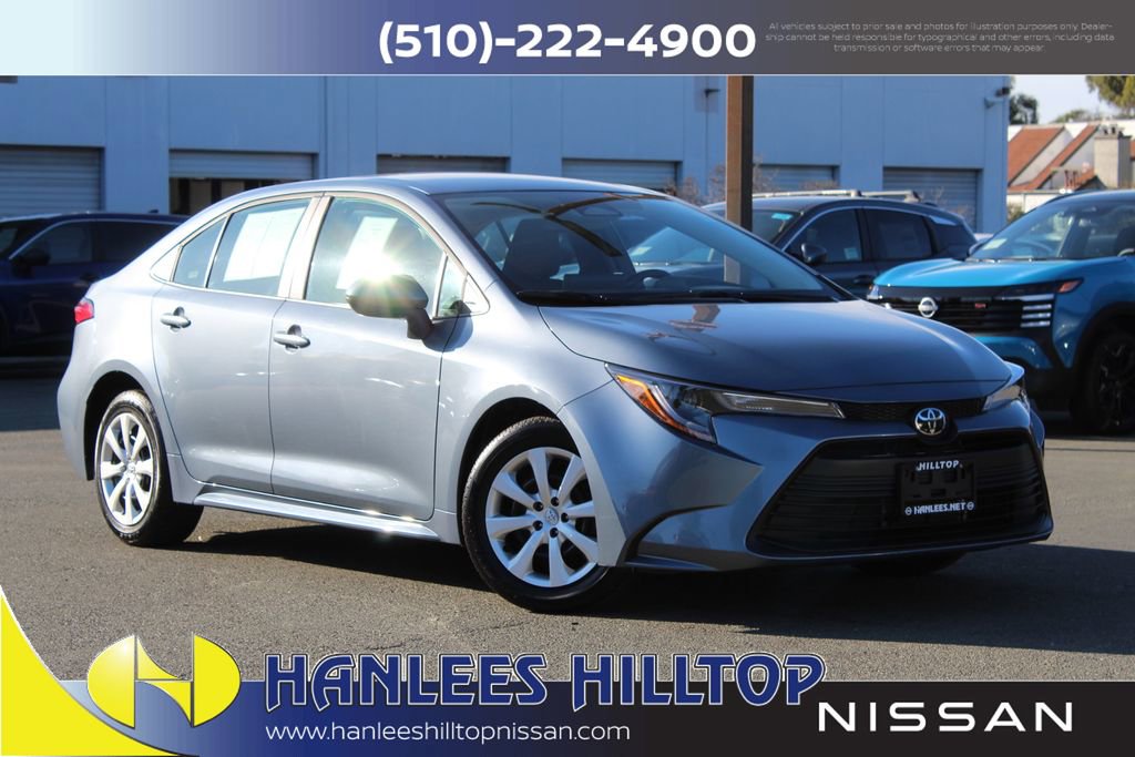 Used 2025 Toyota Corolla LE image 1