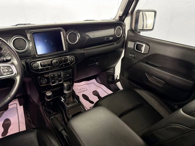 Used 2023 Jeep Wrangler Sahara image 23