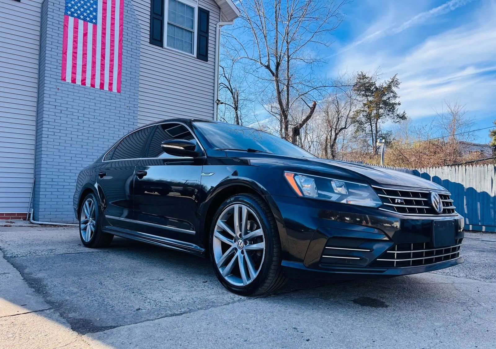 Used 2017 Volkswagen Passat 1.8T R-Line FWD image 5