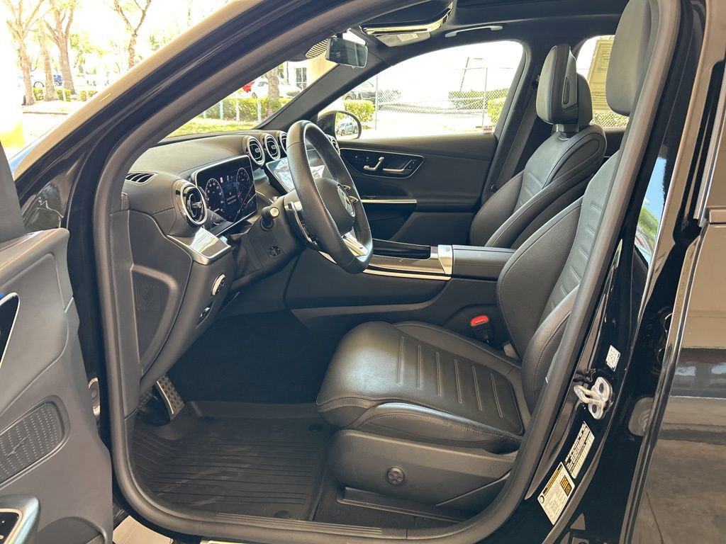 Used 2024 Mercedes-Benz GLC 43 AMG 4MATIC image 5