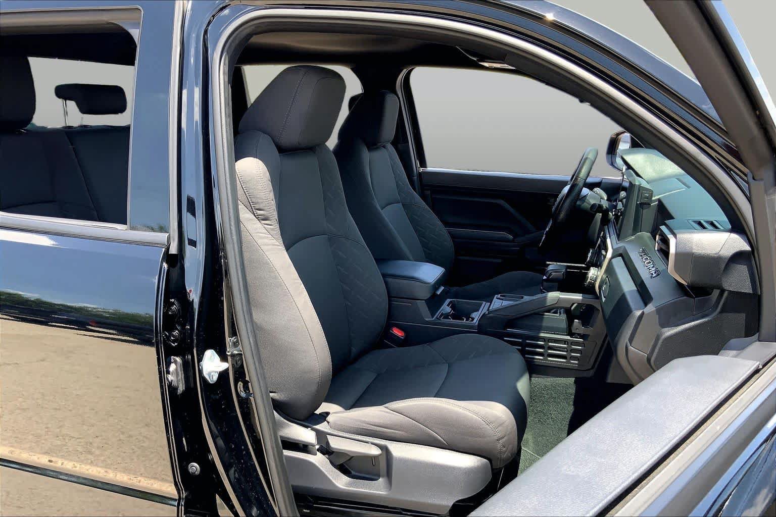 Used 2025 Toyota Tacoma SR RWD image 9
