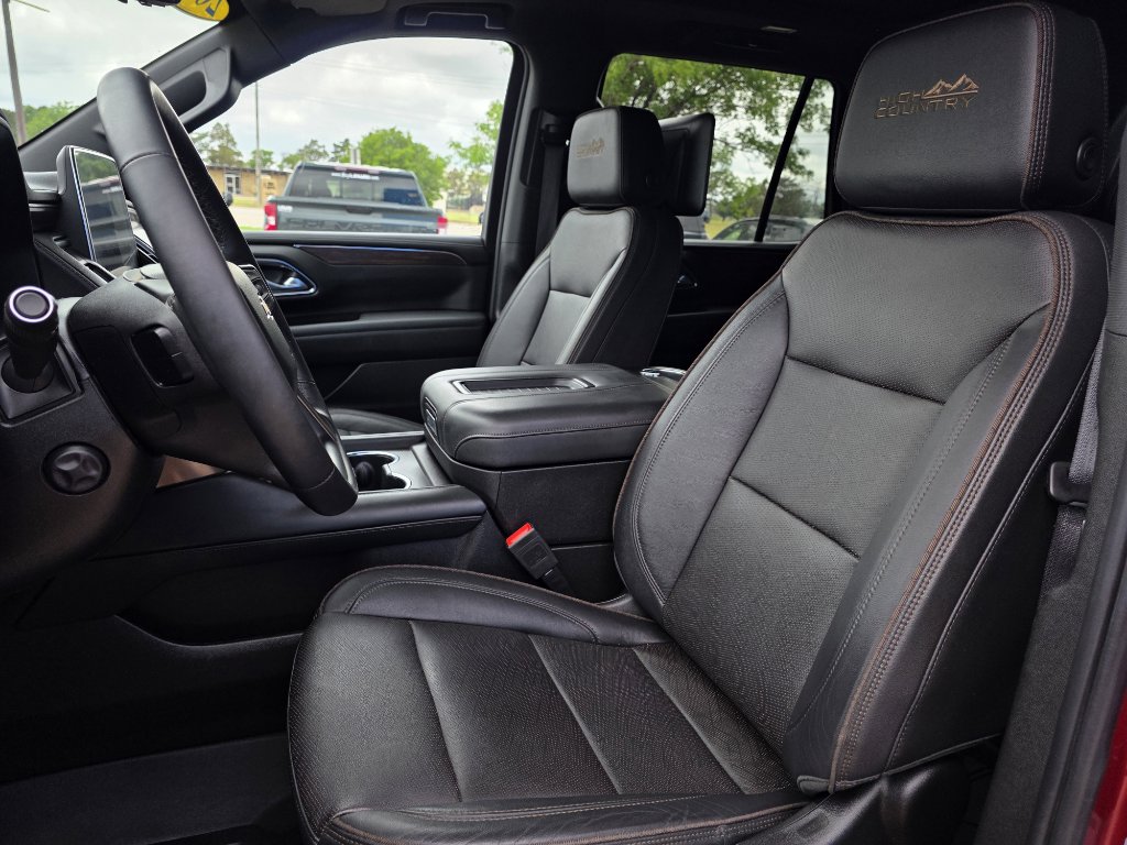 Certified 2024 Chevrolet Tahoe High Country w/ Premium Package 2 image 16