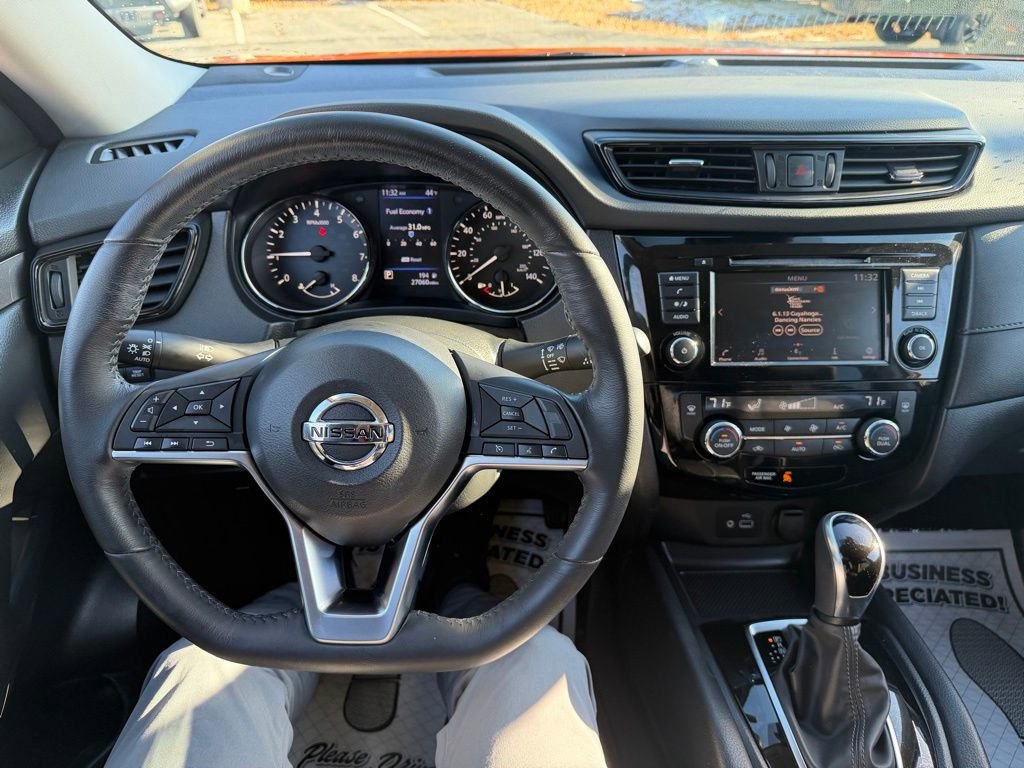 Used 2019 Nissan Rogue SV image 16