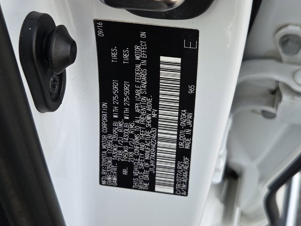 Used 2017 Lexus LX 570 4WD w/ Luxury Package image 30