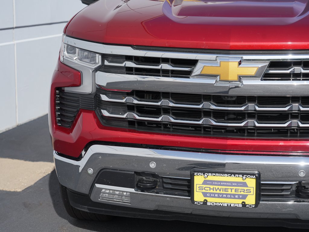 Certified 2024 Chevrolet Silverado 1500 LTZ w/ Technology Package AWD/4WD image 10