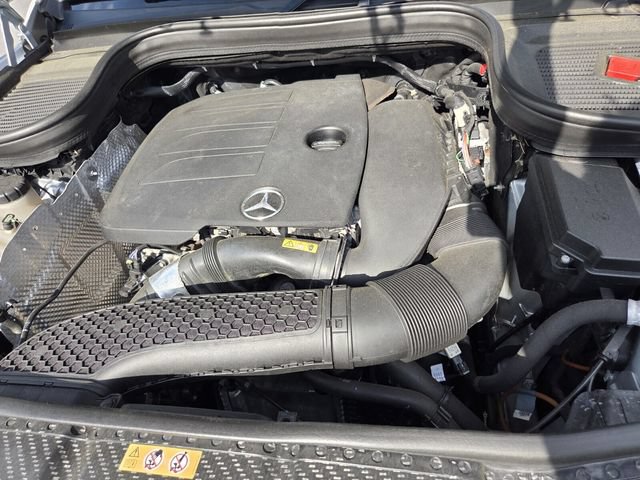 Used 2022 Mercedes-Benz GLE 350 4MATIC w/ Premium Package image 32